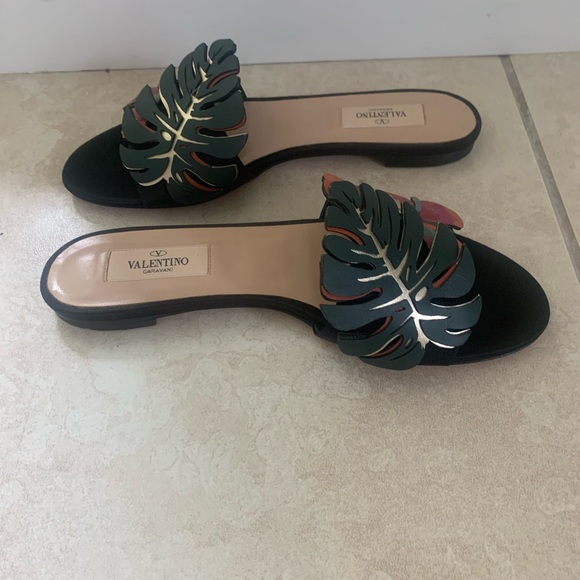 Valentino authentic sandals, size 7 - Picture 3 of 8